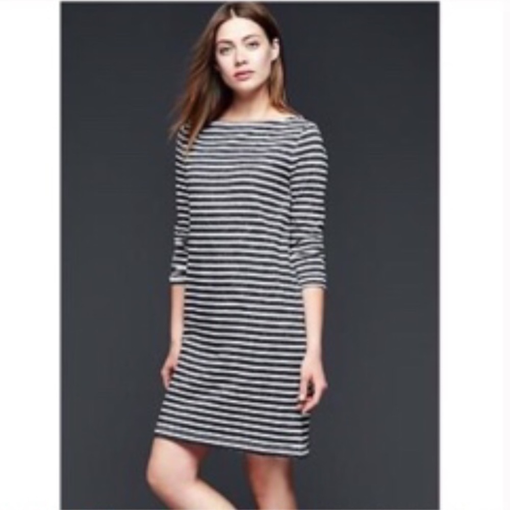 GAP Casual classic navy striped dress
